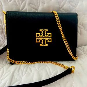 Tory Burch Britten Chain Wallet / Crossbody